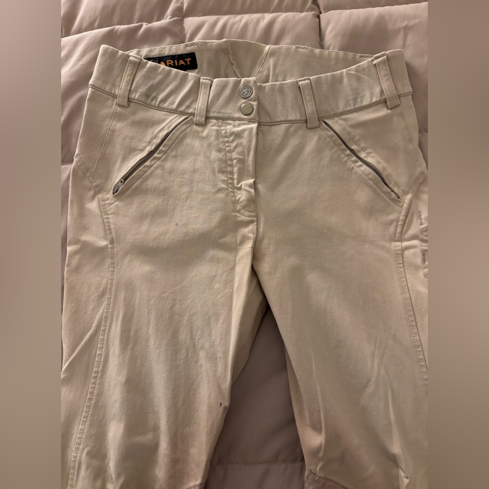 Ariat 24L tan breeches